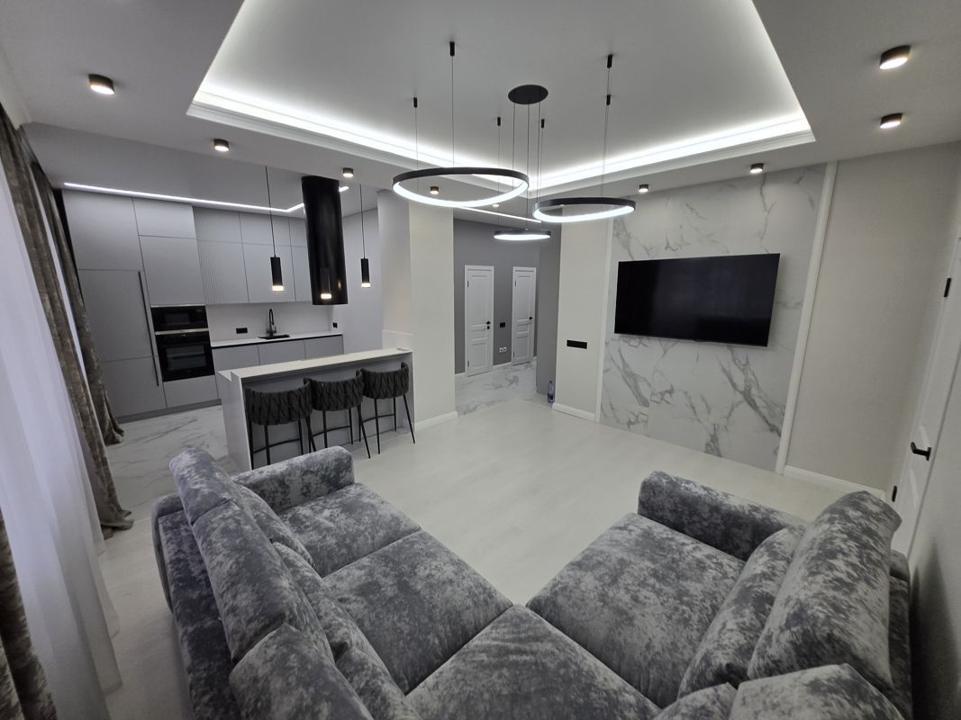 2-комн., 68 м², 23/25 этаж