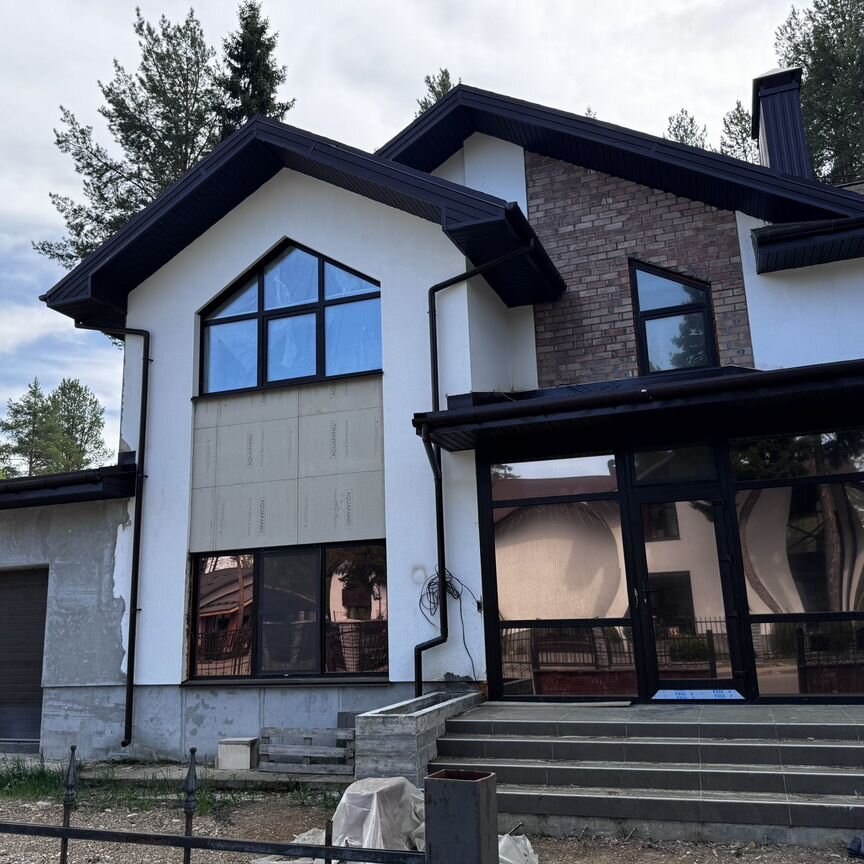  дом, 316 м², 21 сотка