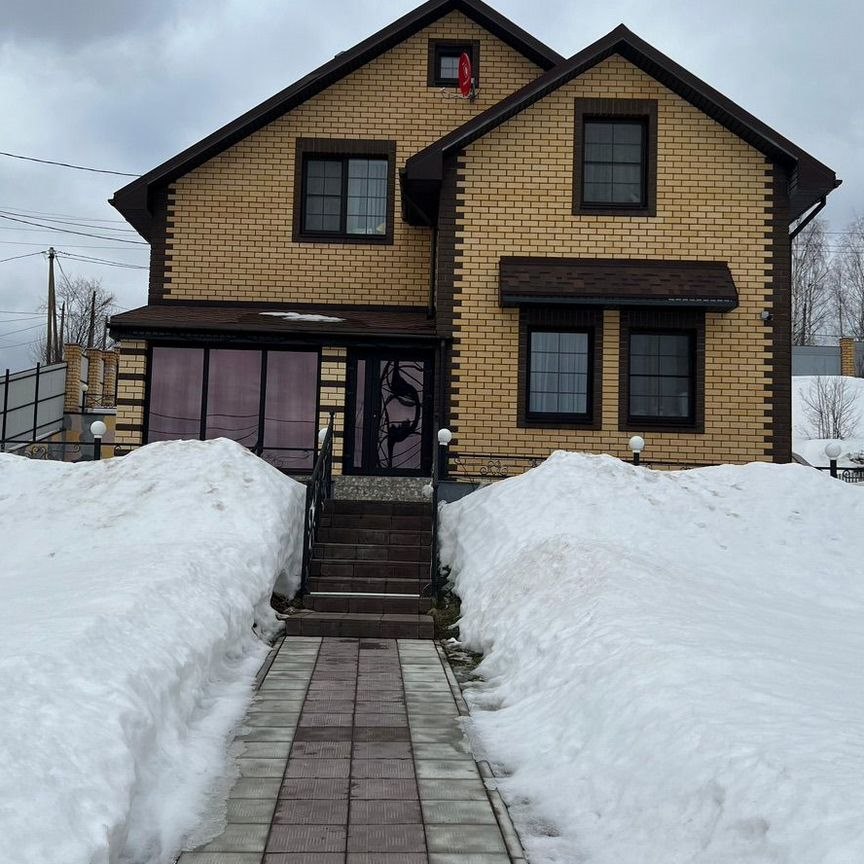  дом, 155 м², 10 соток