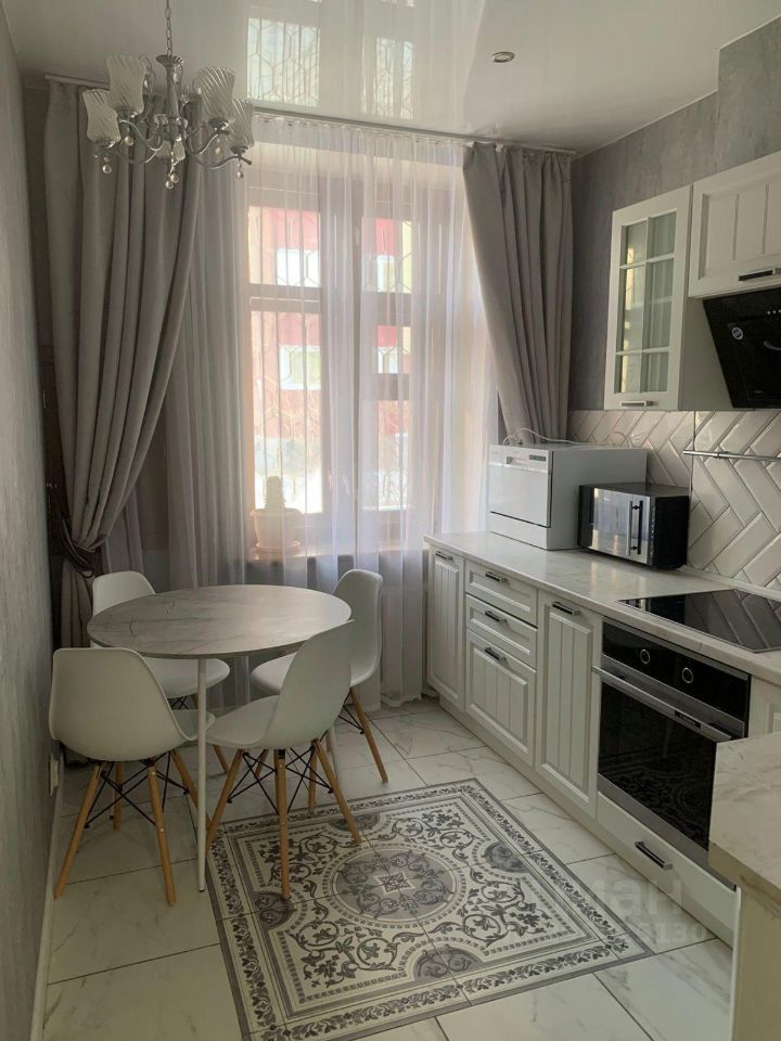 2-комн., 48 м², 1/3 этаж