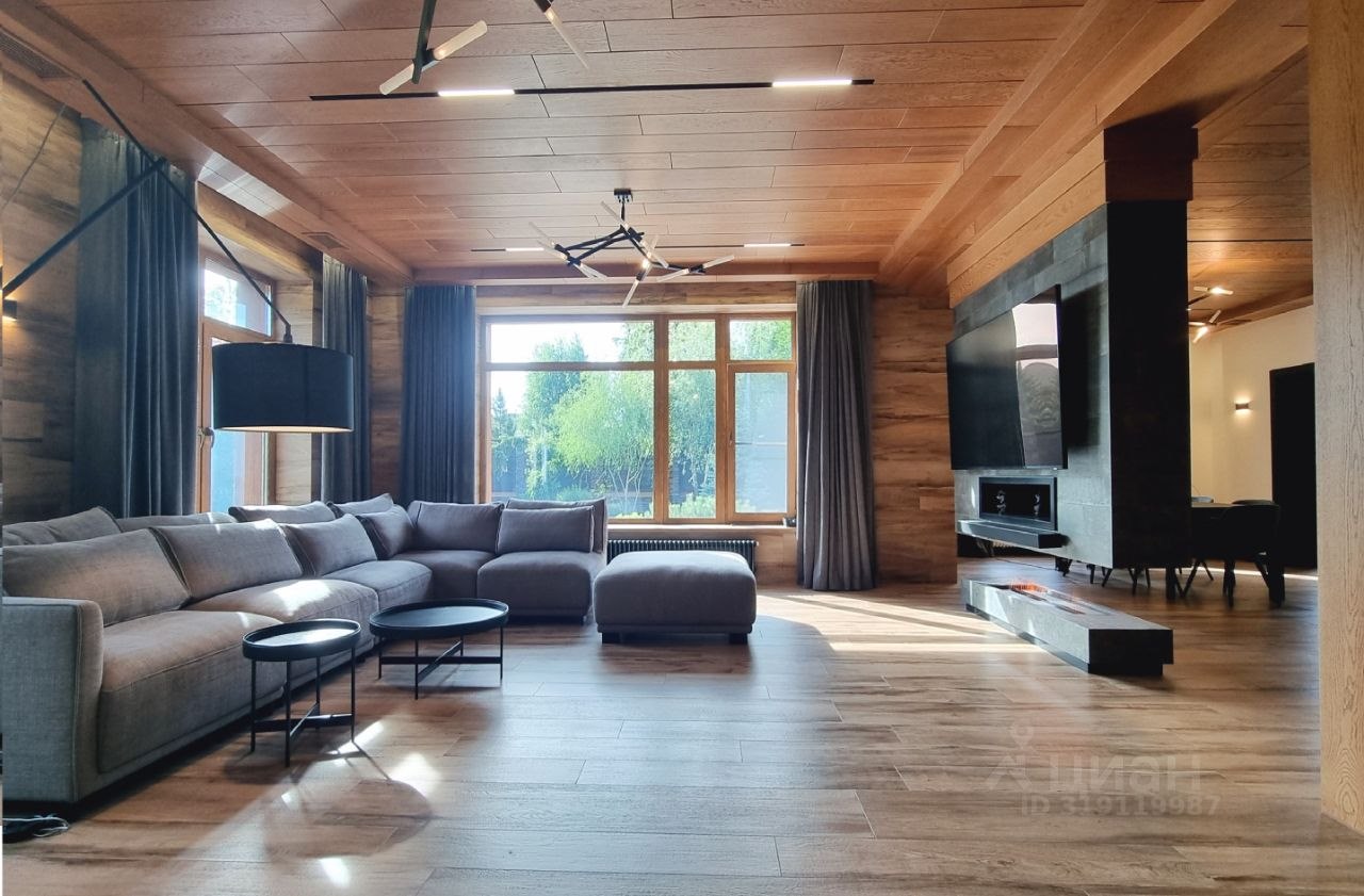 Коттедж, 374 м², 30 соток