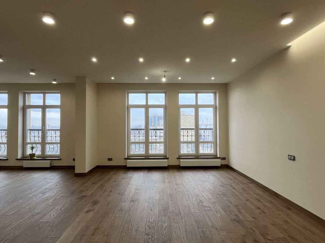 2-комн., 107 м², 8/16 этаж