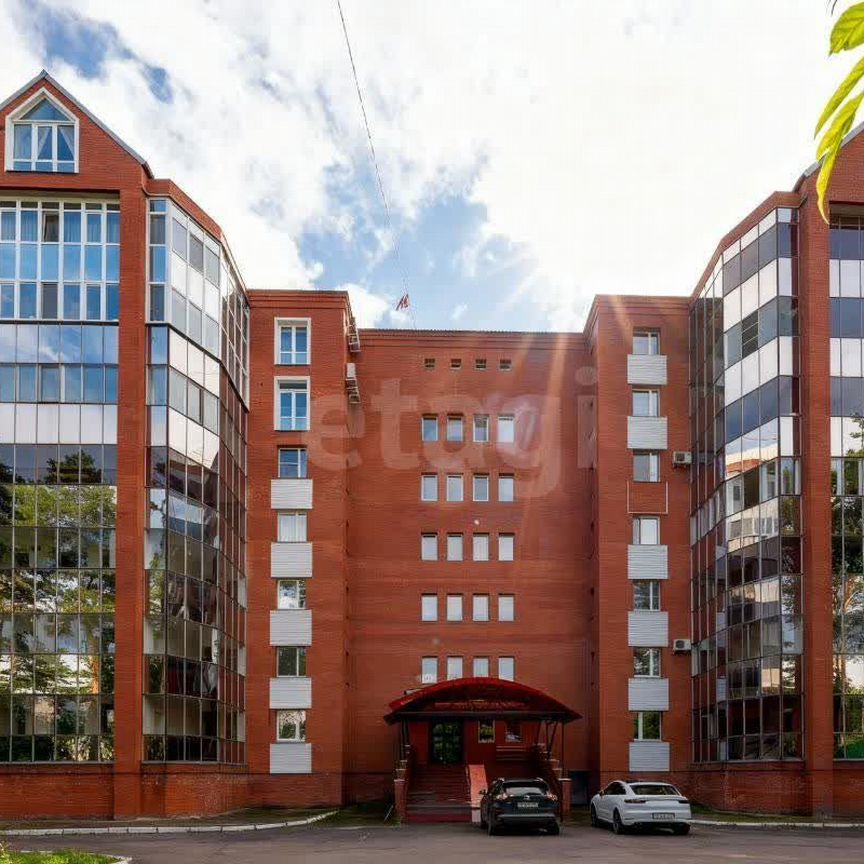 4-комн., 177 м², 1/7 этаж