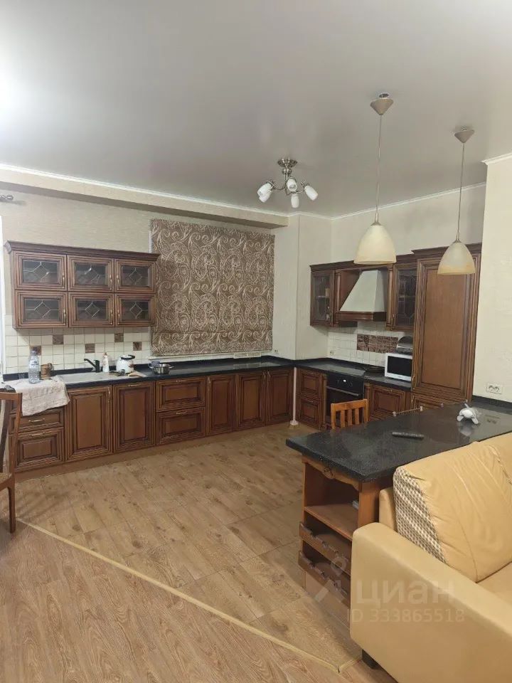 2-комн., 97.3 м², 13/16 этаж