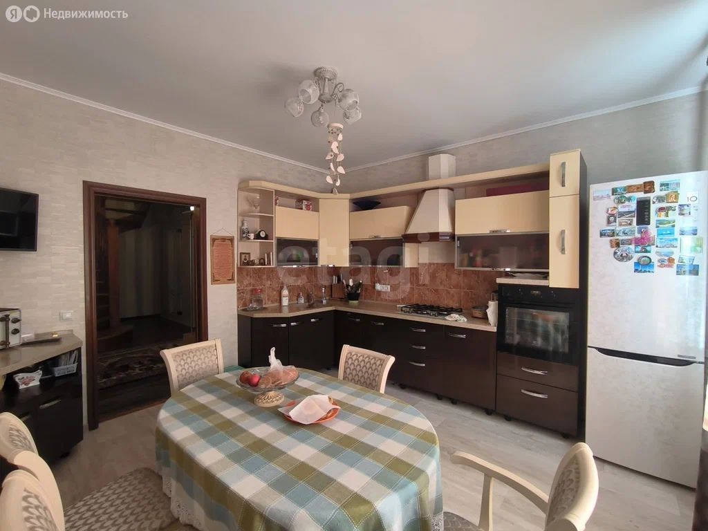4-комн., Квартира, 186.7 м², 2/3 этаж