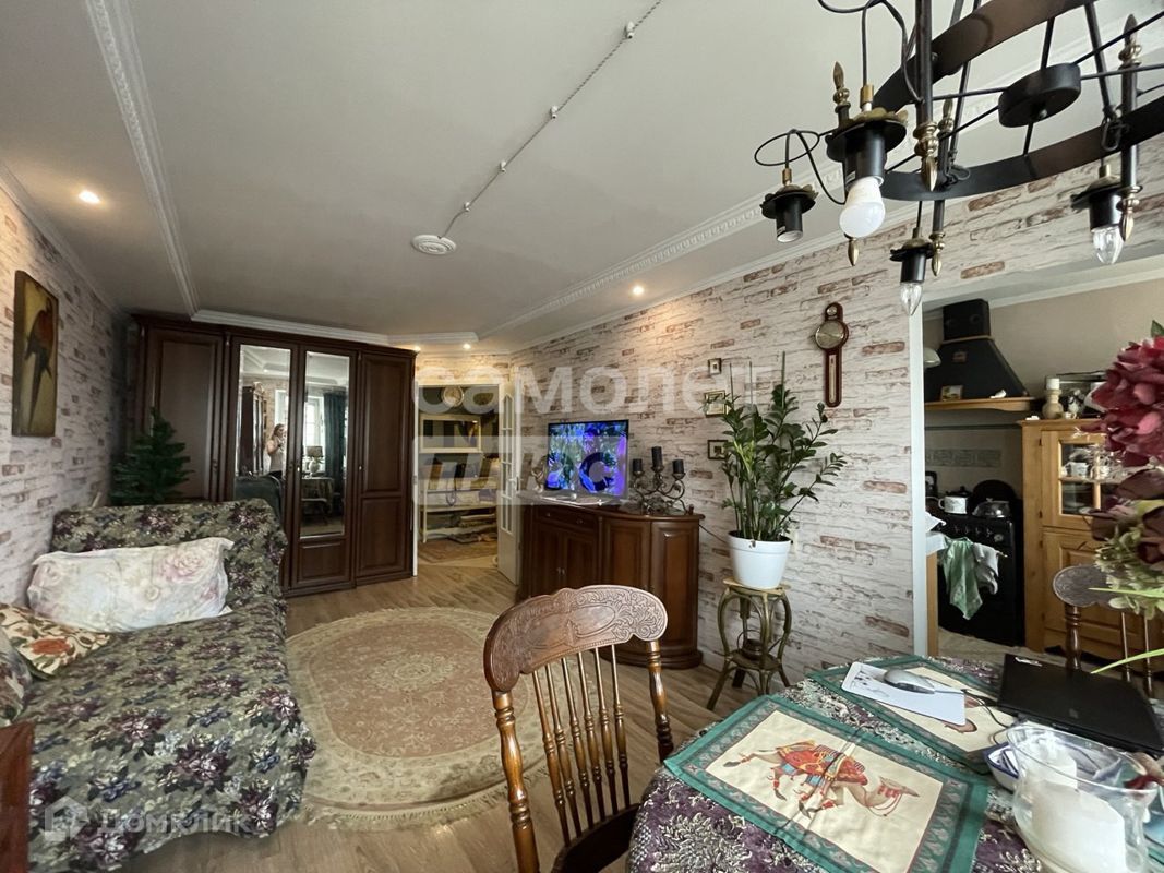 2-комн., 63 м², 8/9 этаж