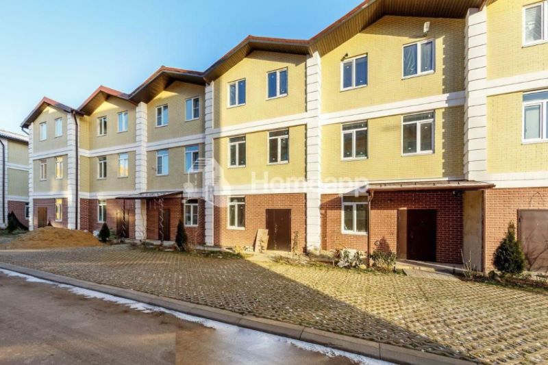 3-этажный таунхаус, 187 м²