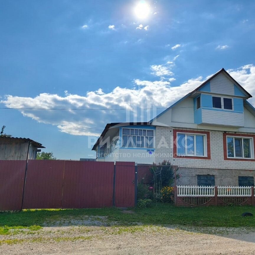 Дом, 226 м², 16 соток