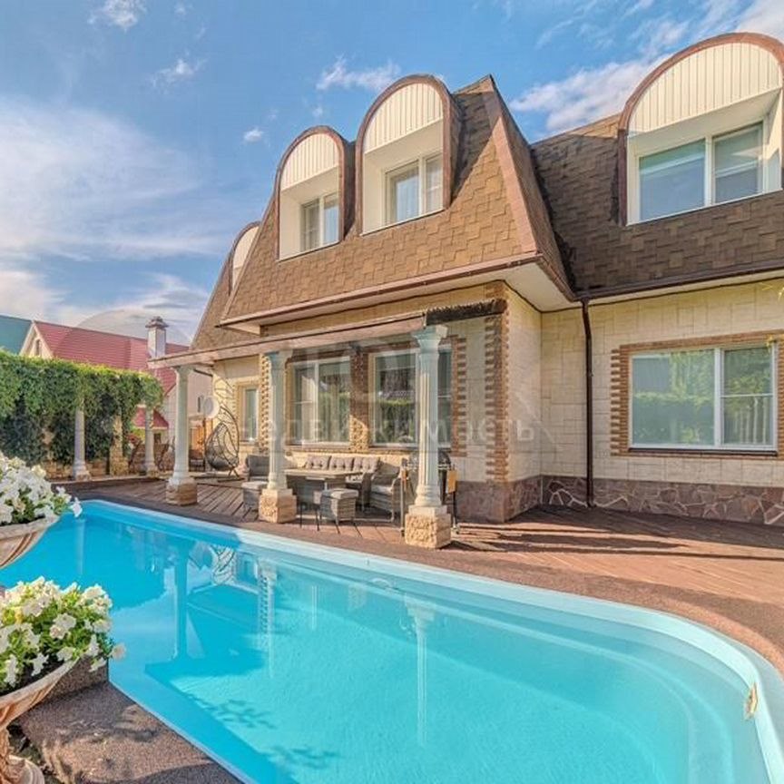 Коттедж, 333 м², 14.6 соток