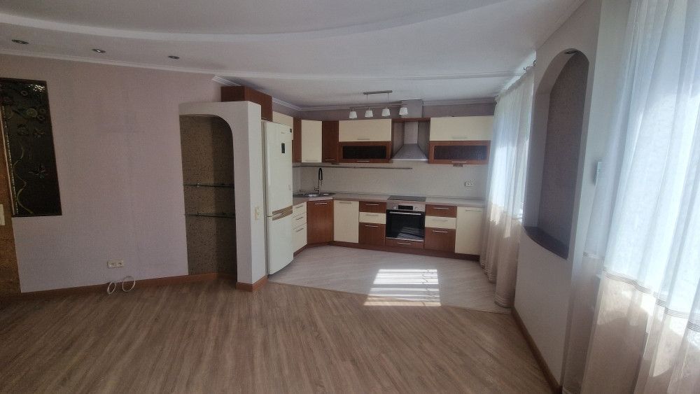 2-комн., 68.3 м², 2/9 этаж