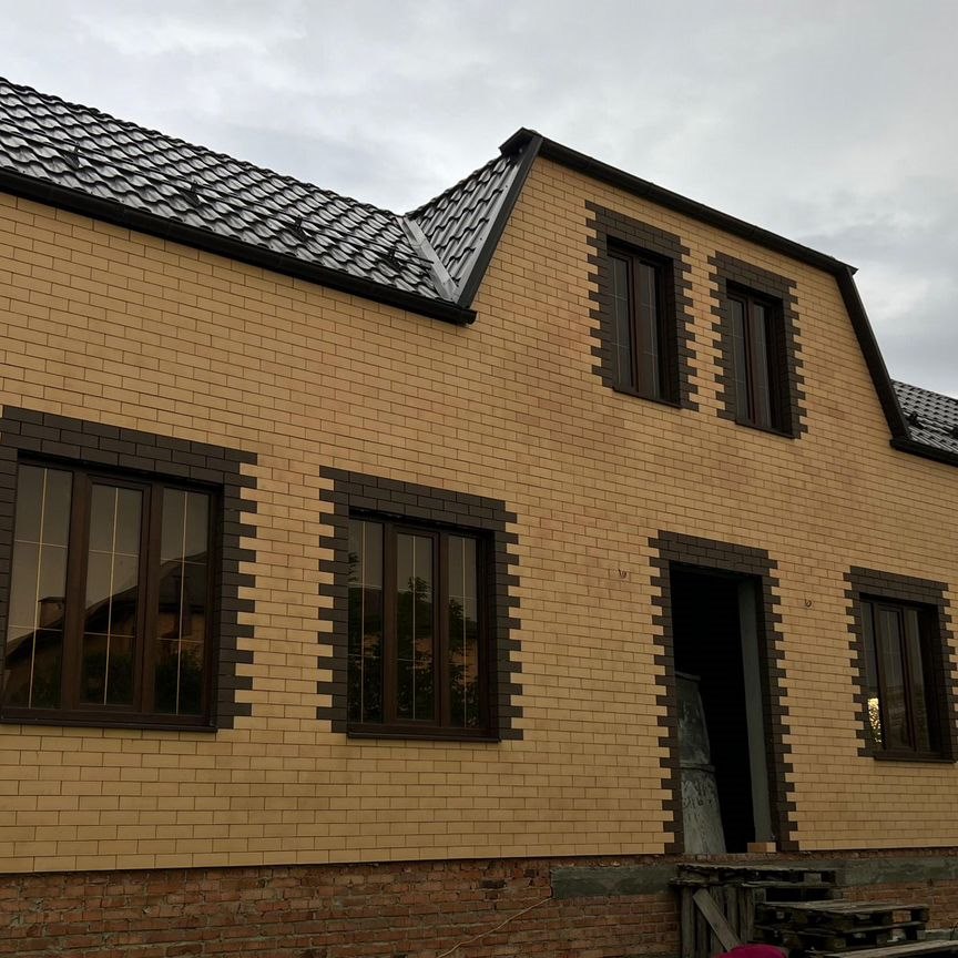  дом, 252 м², 5 соток