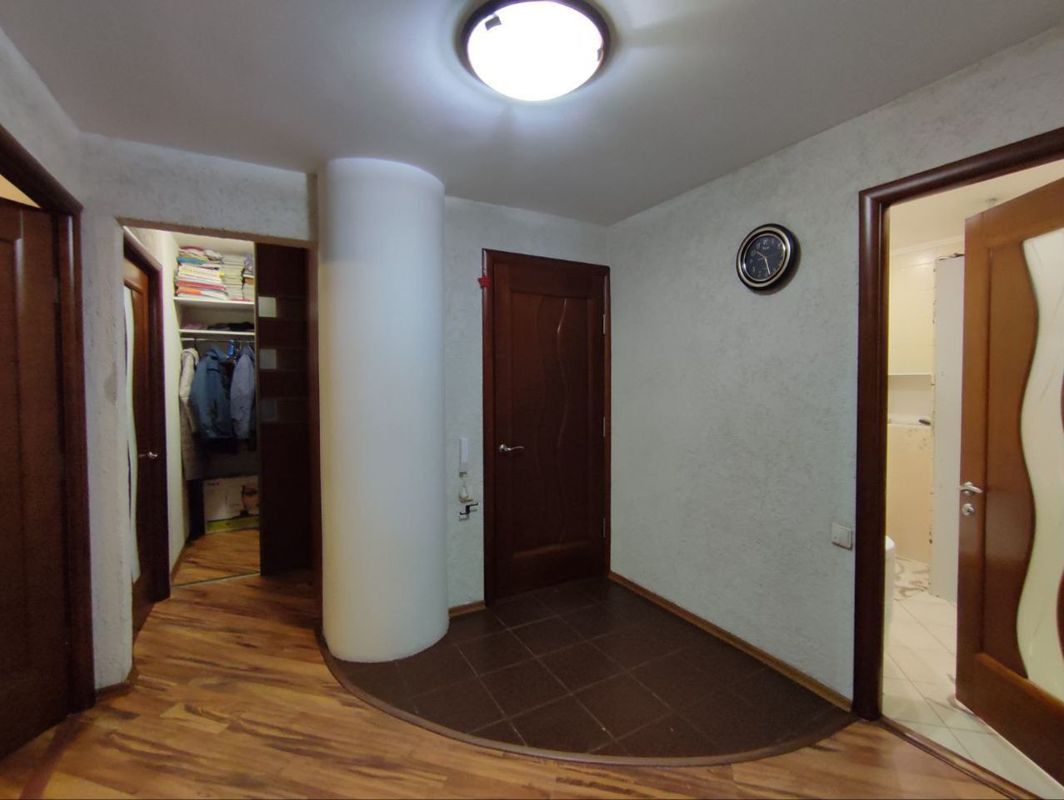 4-комн. квартира, 73.6 м2, 2/5 этаж