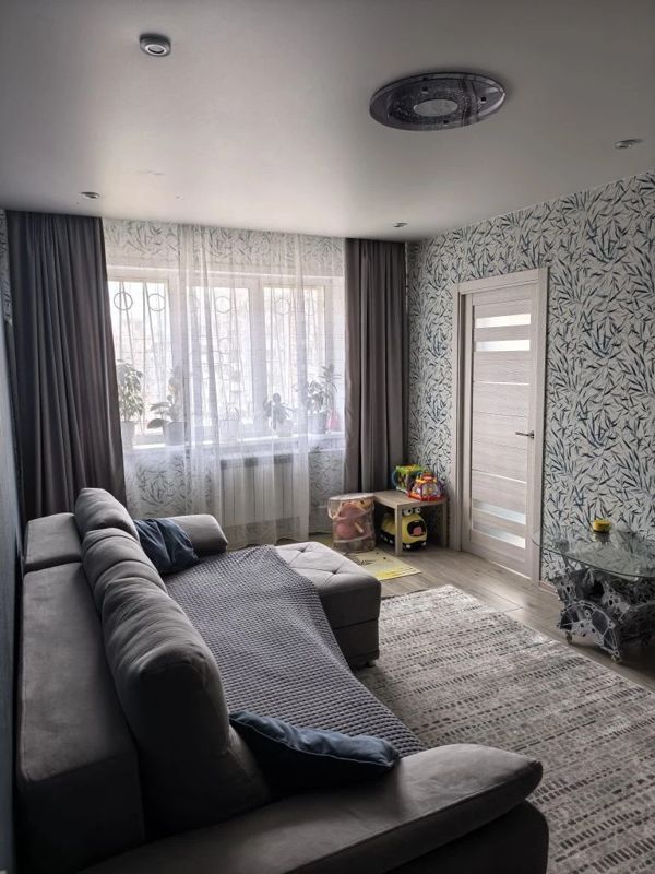 3-комн. квартира, 61 м², 1/5 этаж
