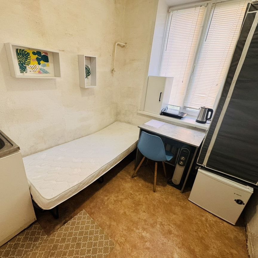 10 м², 1/2 этаж, 4-комн.