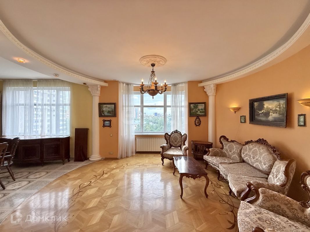 3-комн., 121.5 м², 8/27 этаж