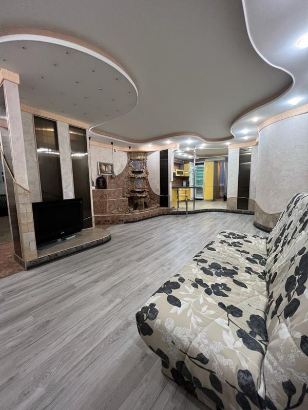 3-комн., 134 м², 2/9 этаж