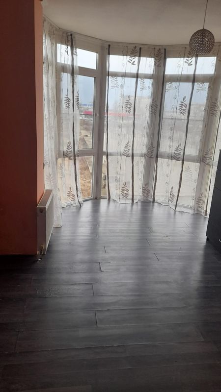 2-комн. квартира, 55 м², 3/3 этаж