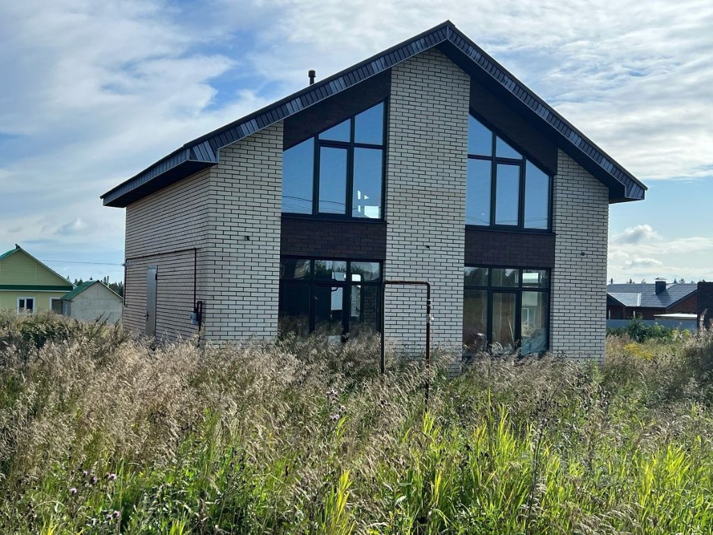 2-этажный дом, 110 м², 8 соток