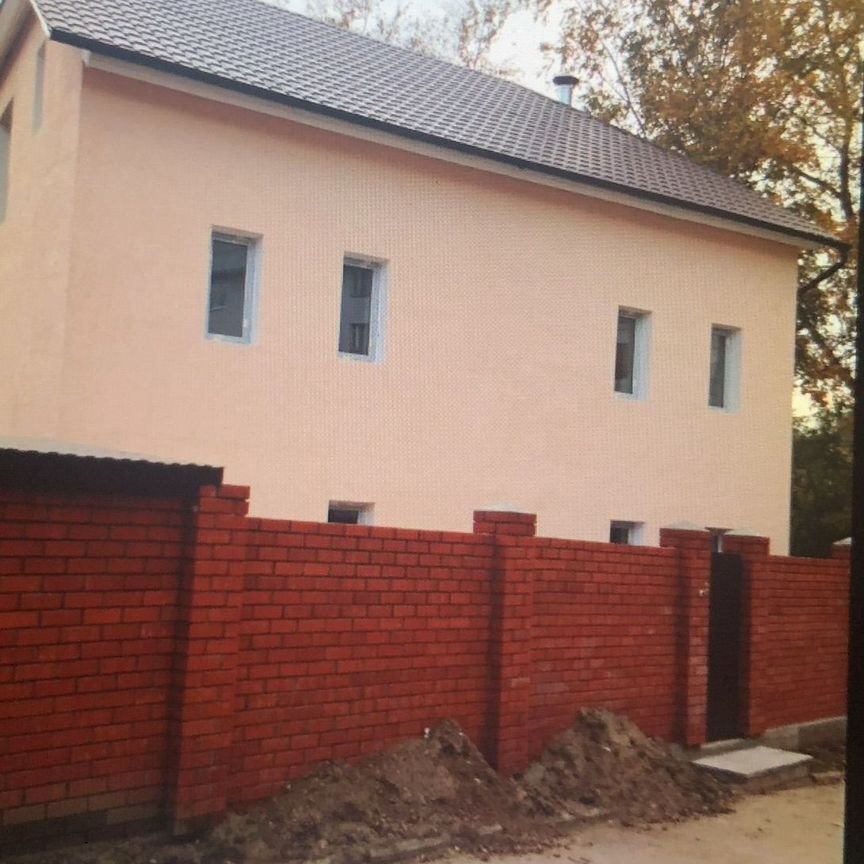 Дом, 350 м², 4 сотки