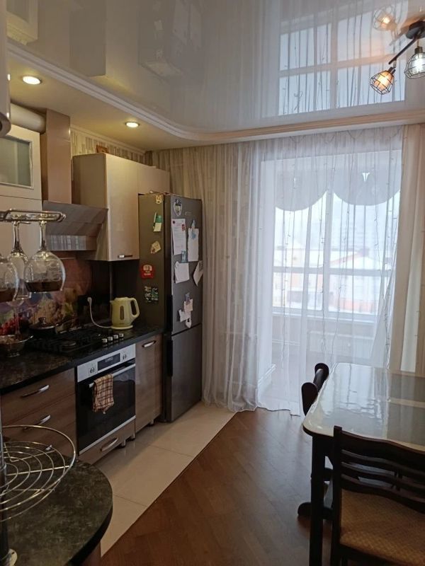 2-комн., 50 м², 6/10 этаж