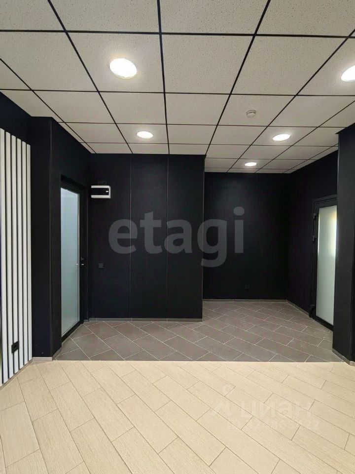 Офис, 11.8 м², 2/2 этаж