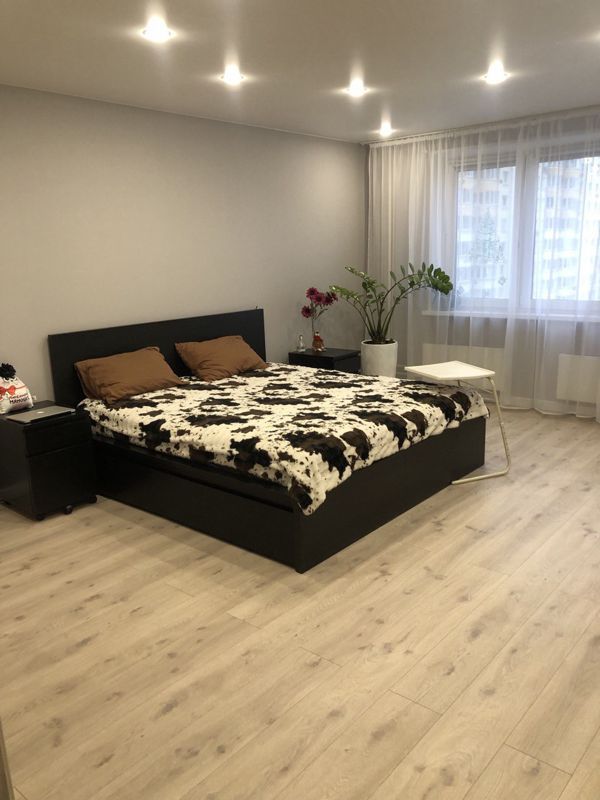 2-комн., 64 м², 13/17 этаж