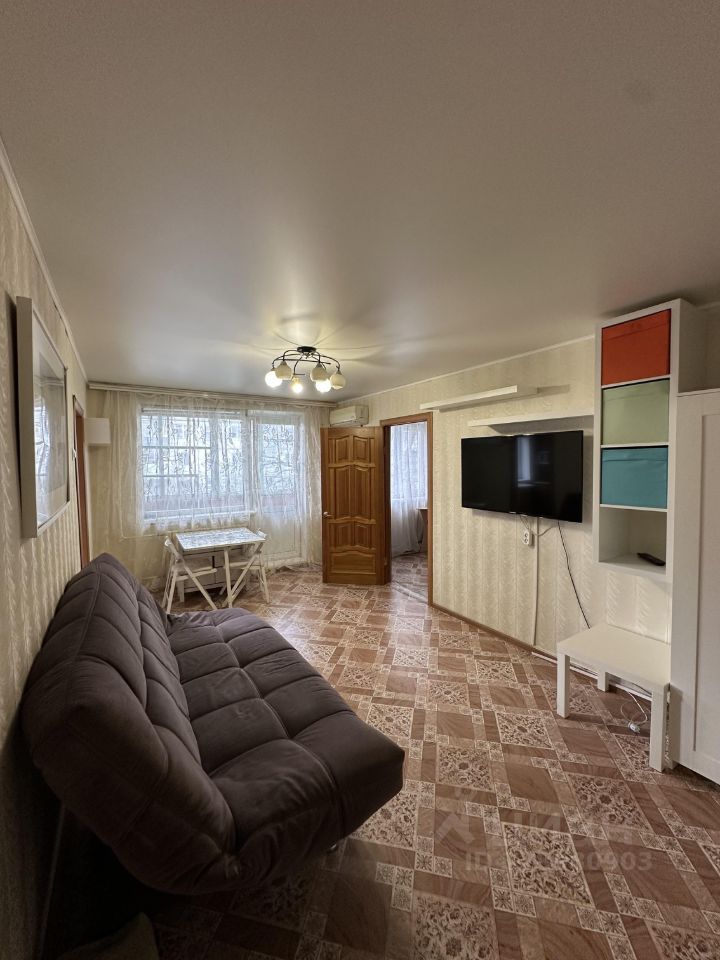 2-комн. квартира, 43 м², 2/5 этаж