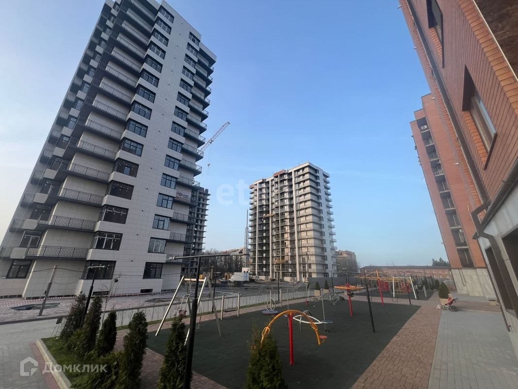 4-комн., 127 м², 3/15 этаж