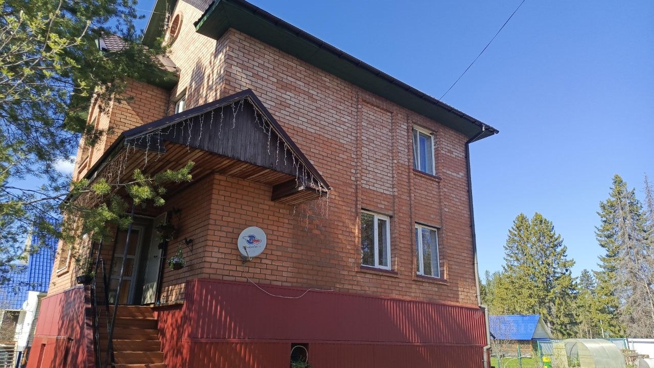 Коттедж, 170 м², 11 соток