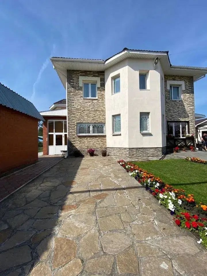 Коттедж, 203 м², 12.5 соток