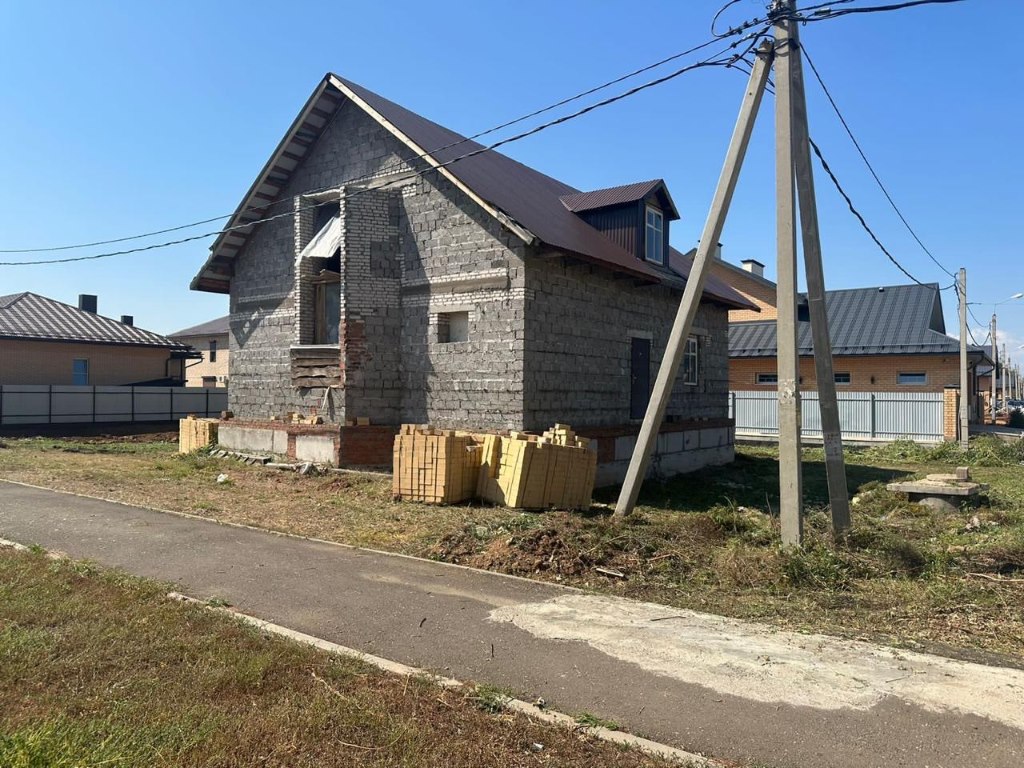 Коттедж, 198 м², 9 соток