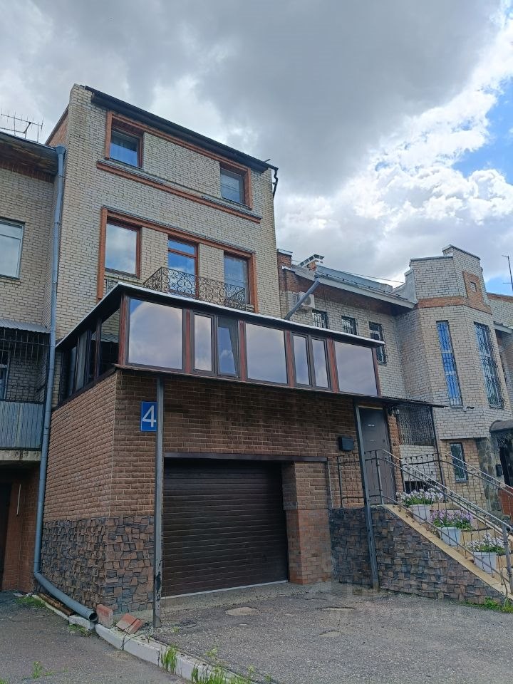 Таунхаус, 278 м², 1.47 сотка