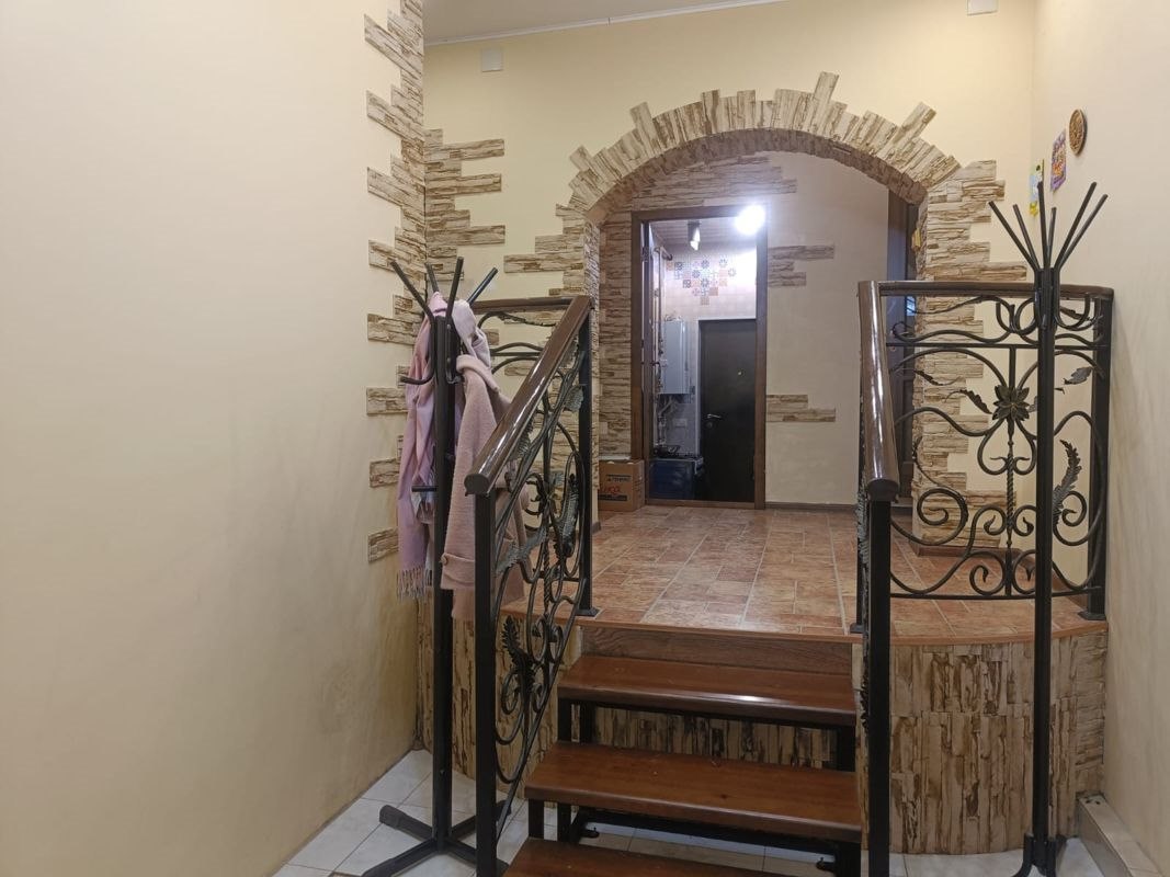 4-комн., 108.3 м², 1/1 этаж