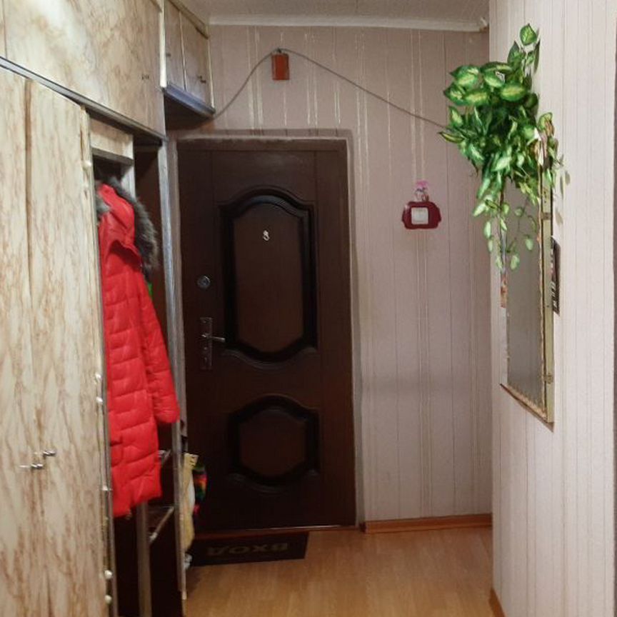 3-комн. квартира, 60 м², 1/5 этаж