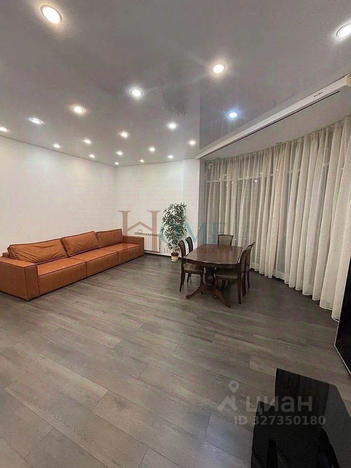 2-комн., 82.6 м², 4/16 этаж