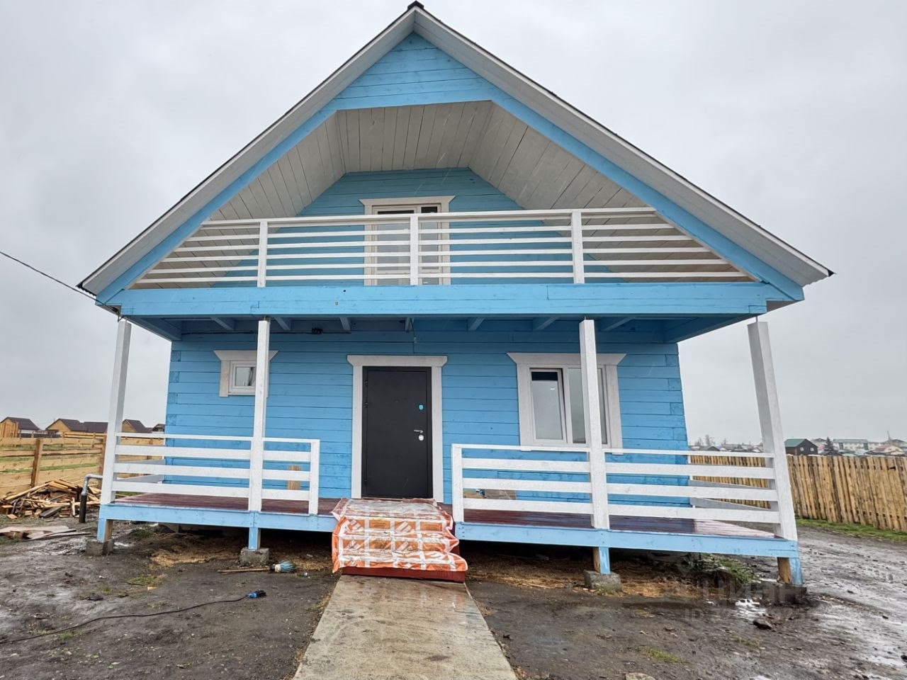 Дом, 180 м², 10 соток