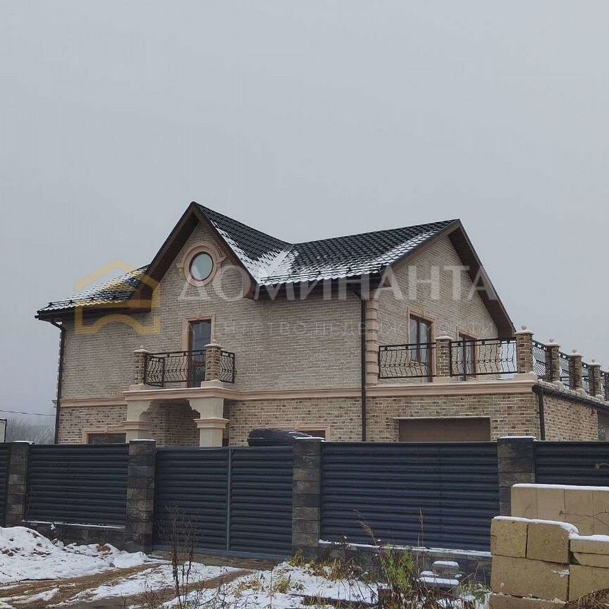 Дом, 280 м², 15 соток