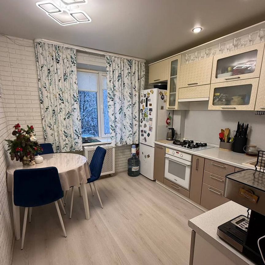 3-комн. квартира, 67.3 м2, 2/5 этаж