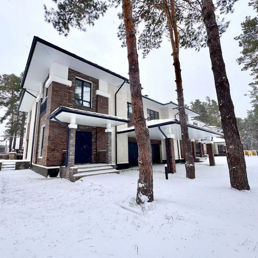 Таунхаус, 246.3 м², 2.9 сотки