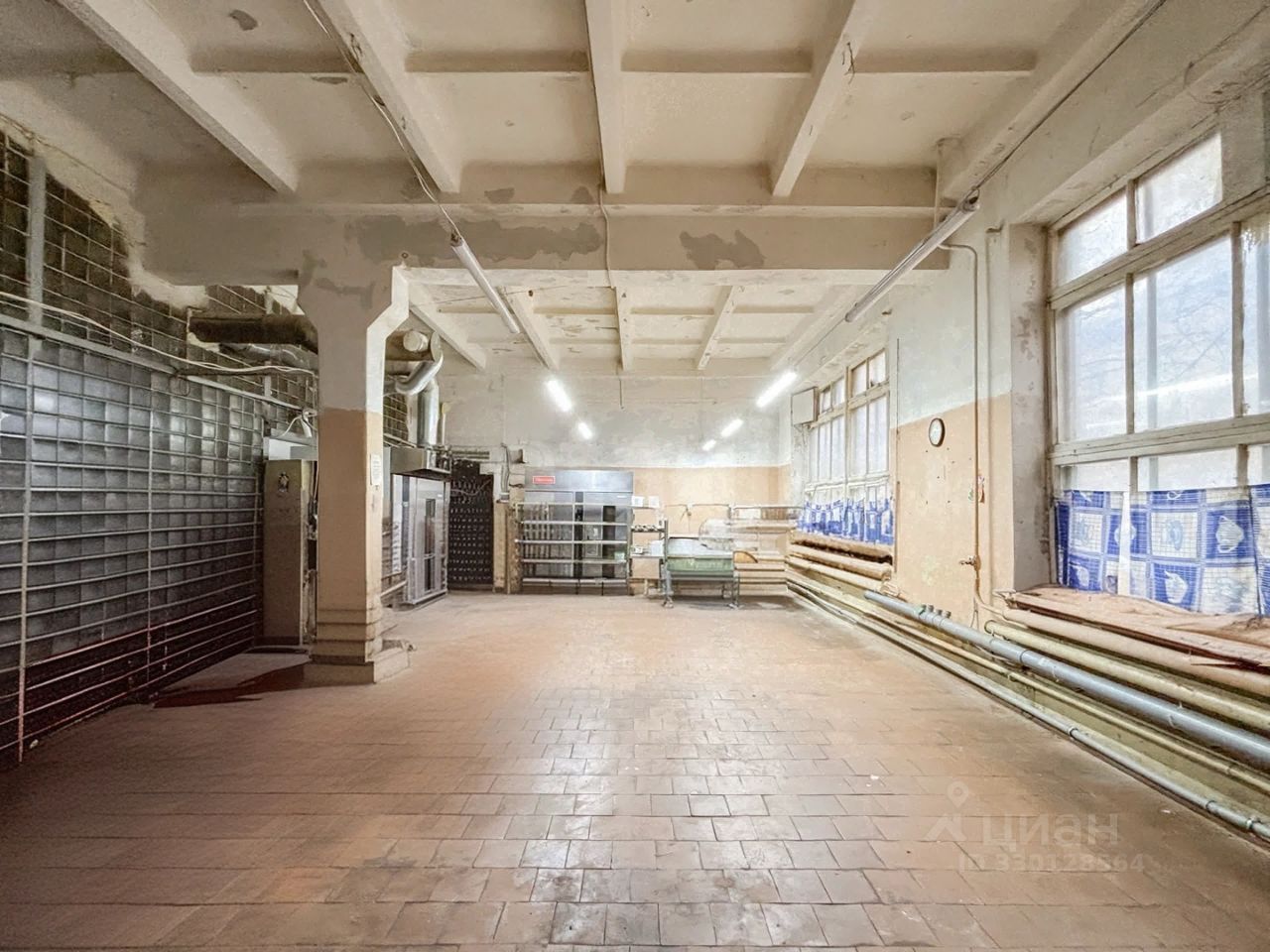 ПСН, 217.3 м², 1/2 этаж