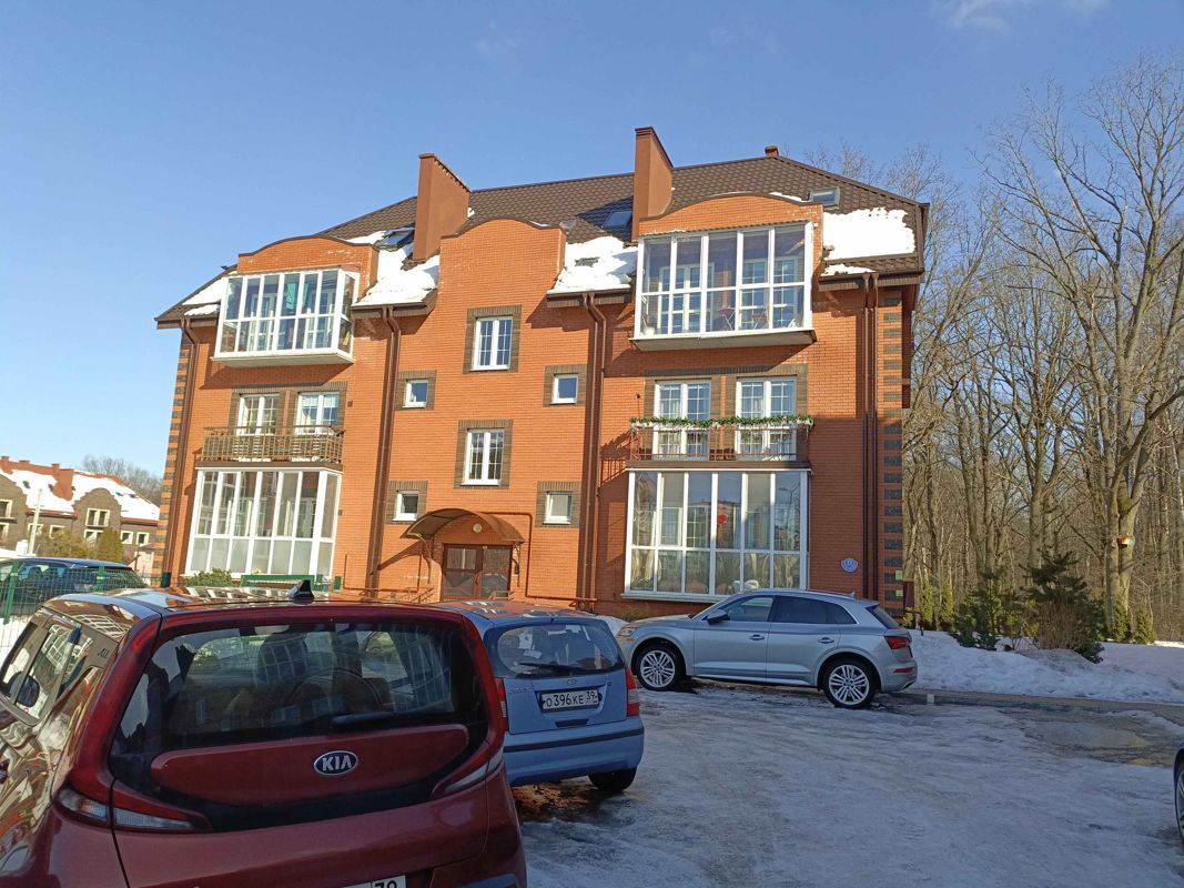 2-комн., 64 м², 1/3 этаж