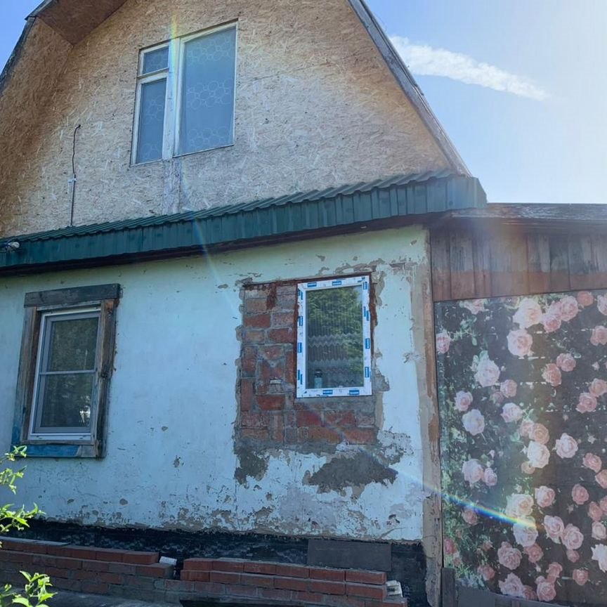 Коттедж, 40 м², 10 соток