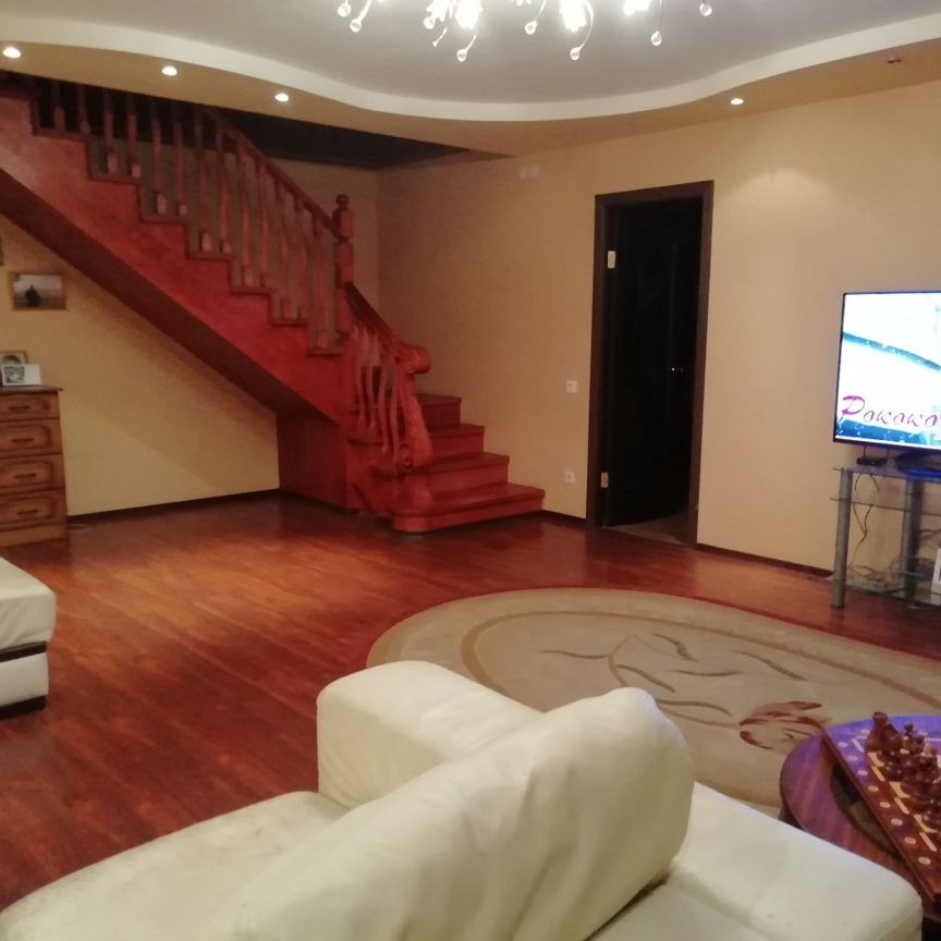 6-комн., 190 м², 5/6 этаж