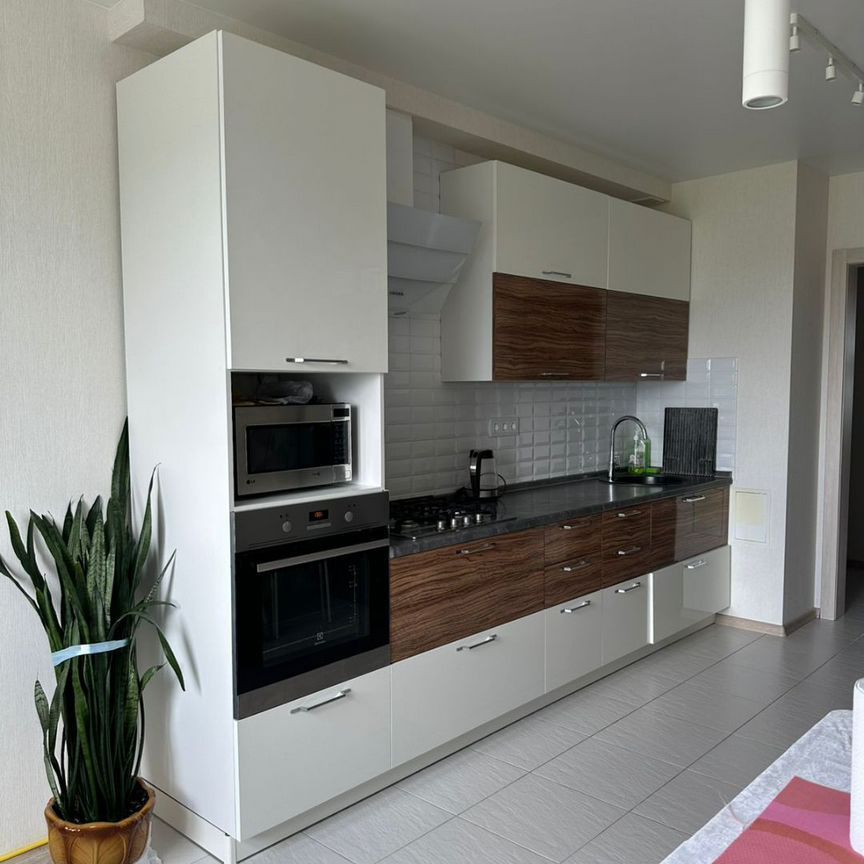 3-комн., 83 м², 10/10 этаж