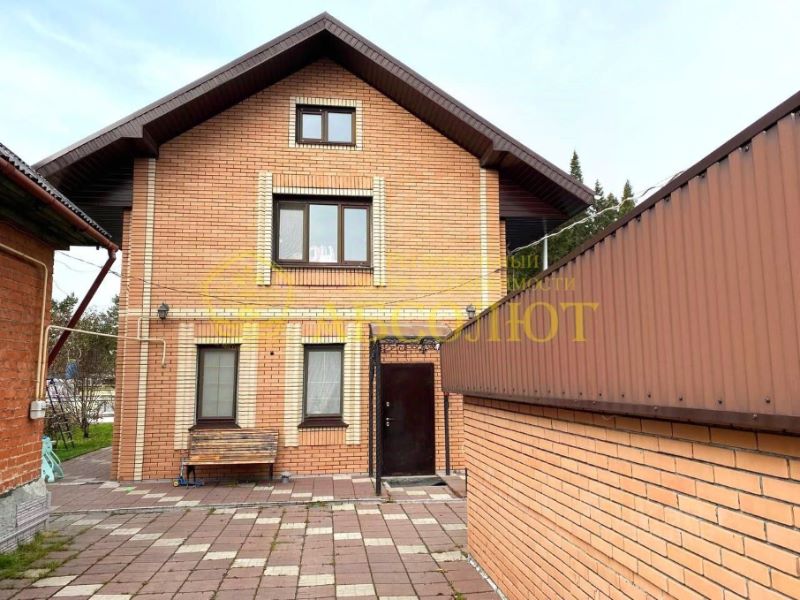 Коттедж, 150 м², 7.3 соток