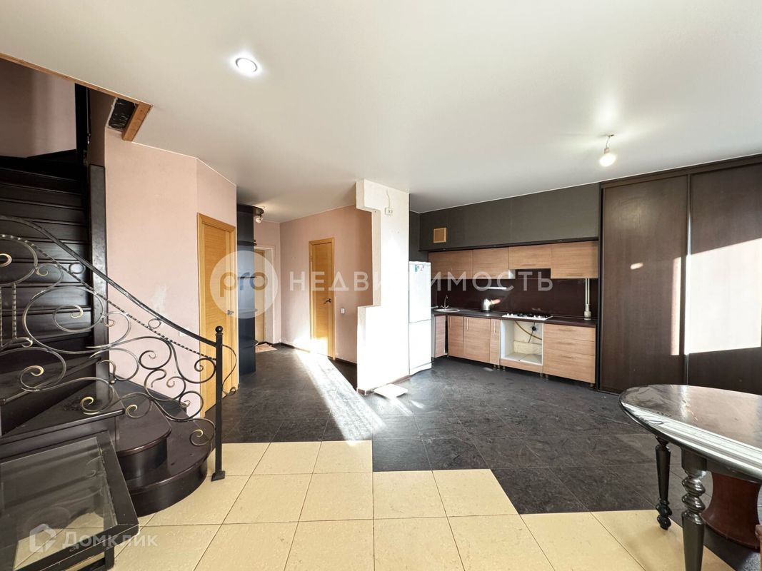 3-комн. квартира, 106.6 м2, 4/4 этаж