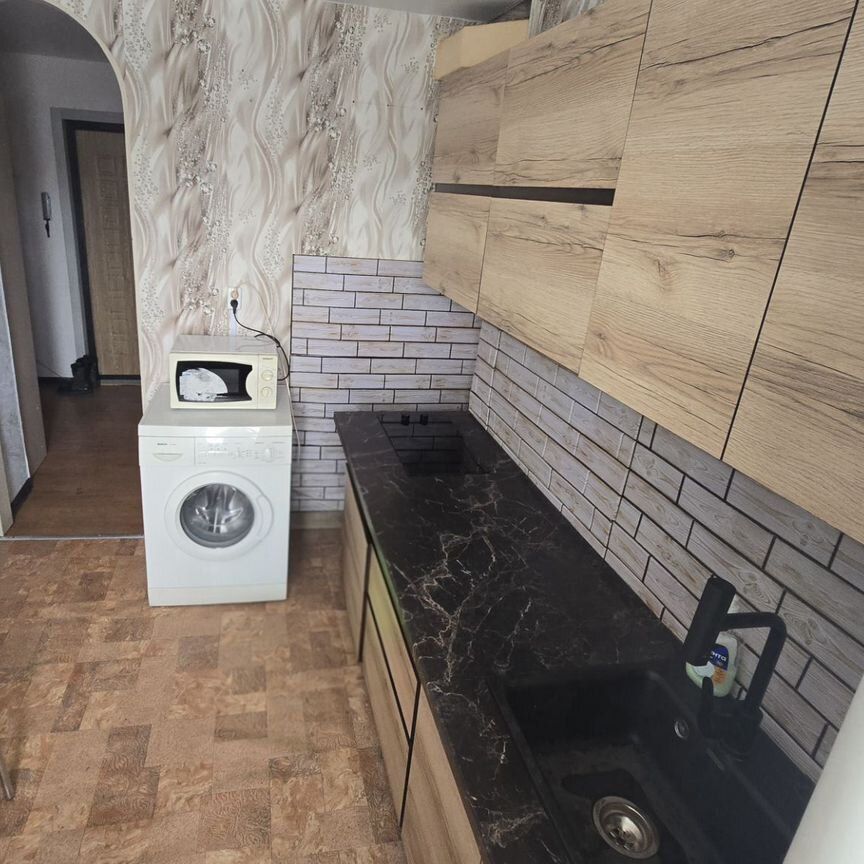 3-комн., 65 м², 6/9 этаж