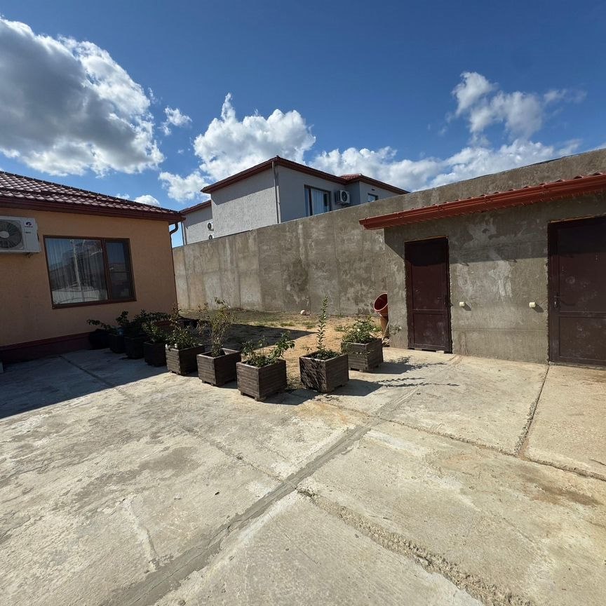 Коттедж, 140 м², 6 соток