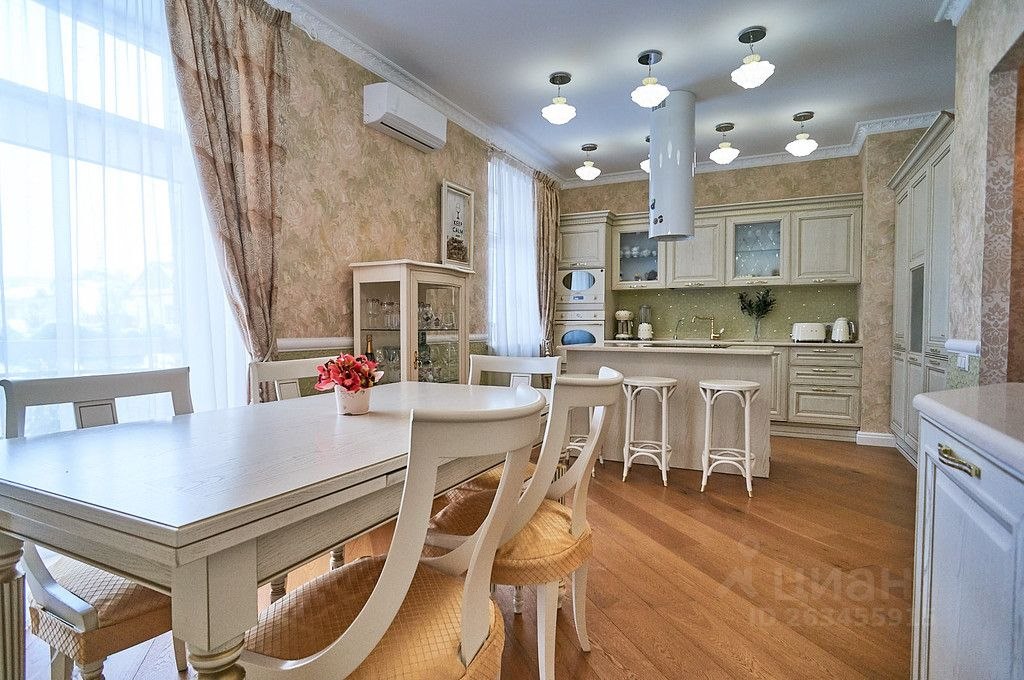 Таунхаус, 300 м², 1 сотка