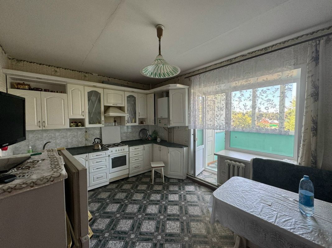 2-комн., 85 м², 3/6 этаж